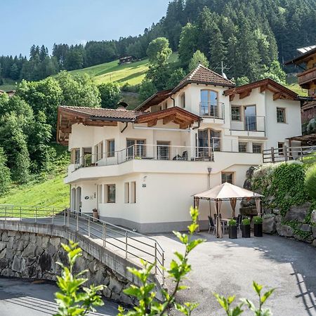 Monis Apartment Ramsau im Zillertal Exterior photo