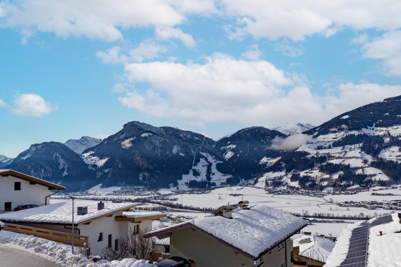 Monis Apartment Ramsau im Zillertal Exterior photo